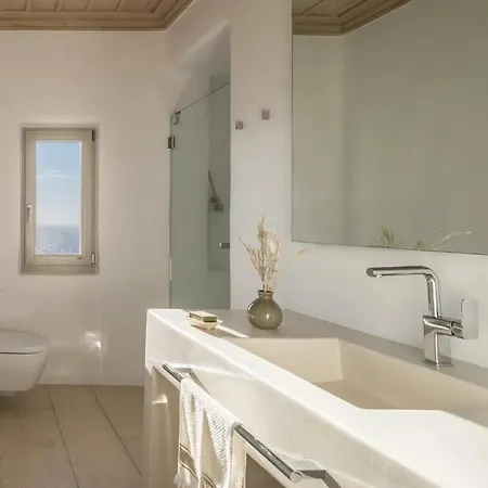 With Stunning View In Mykonos Megali Ammos (Mykonos)