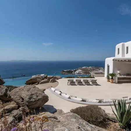 With Stunning View In Mykonos Megali Ammos (Mykonos)