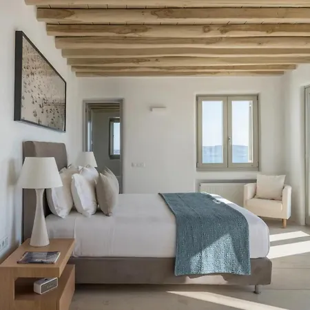 With Stunning View In Mykonos Megali Ammos (Mykonos)