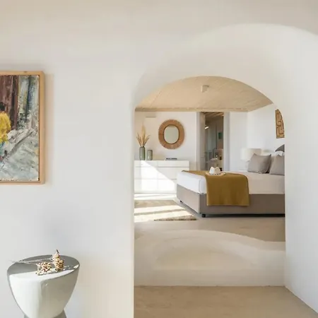 With Stunning View In Mykonos Megali Ammos (Mykonos)